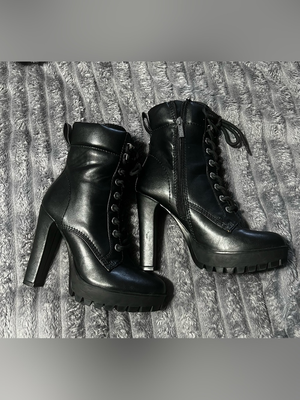 GUESS Black Lace-Up high Heel Ankle Boots 
Women’s size 7